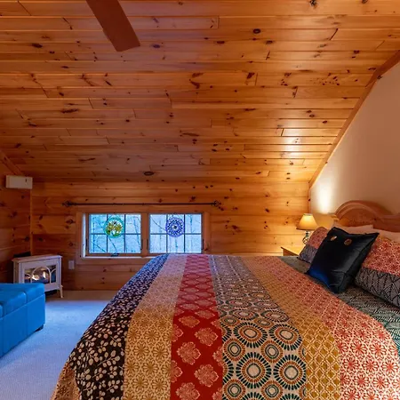 Cozy Cabin